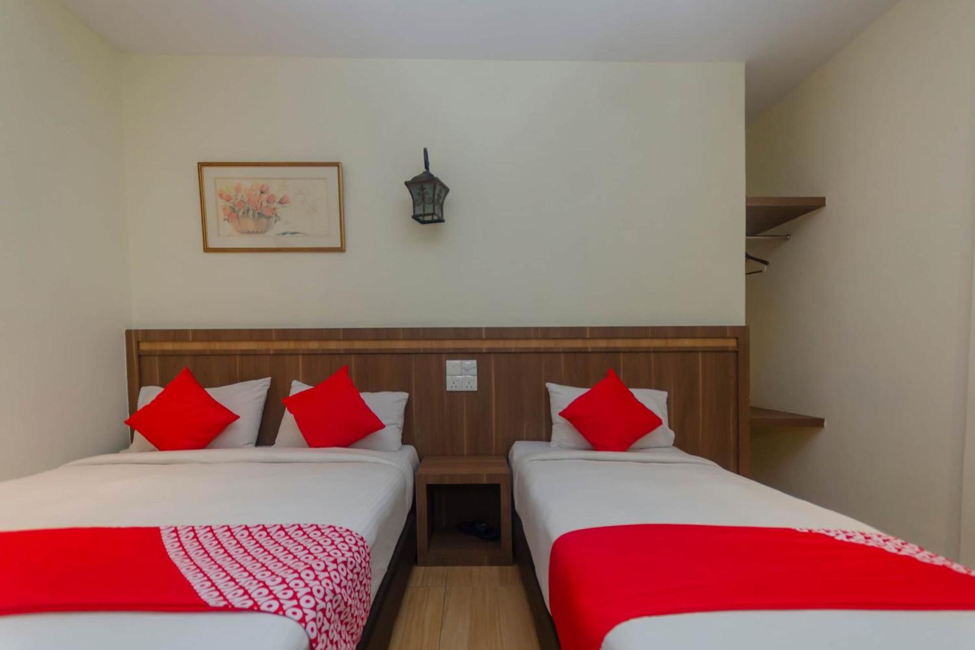 ג'והור בהרו Super Oyo 596 The Vintage Hotel מראה חיצוני תמונה