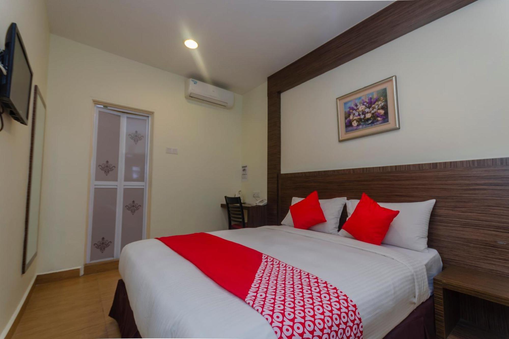 ג'והור בהרו Super Oyo 596 The Vintage Hotel מראה חיצוני תמונה