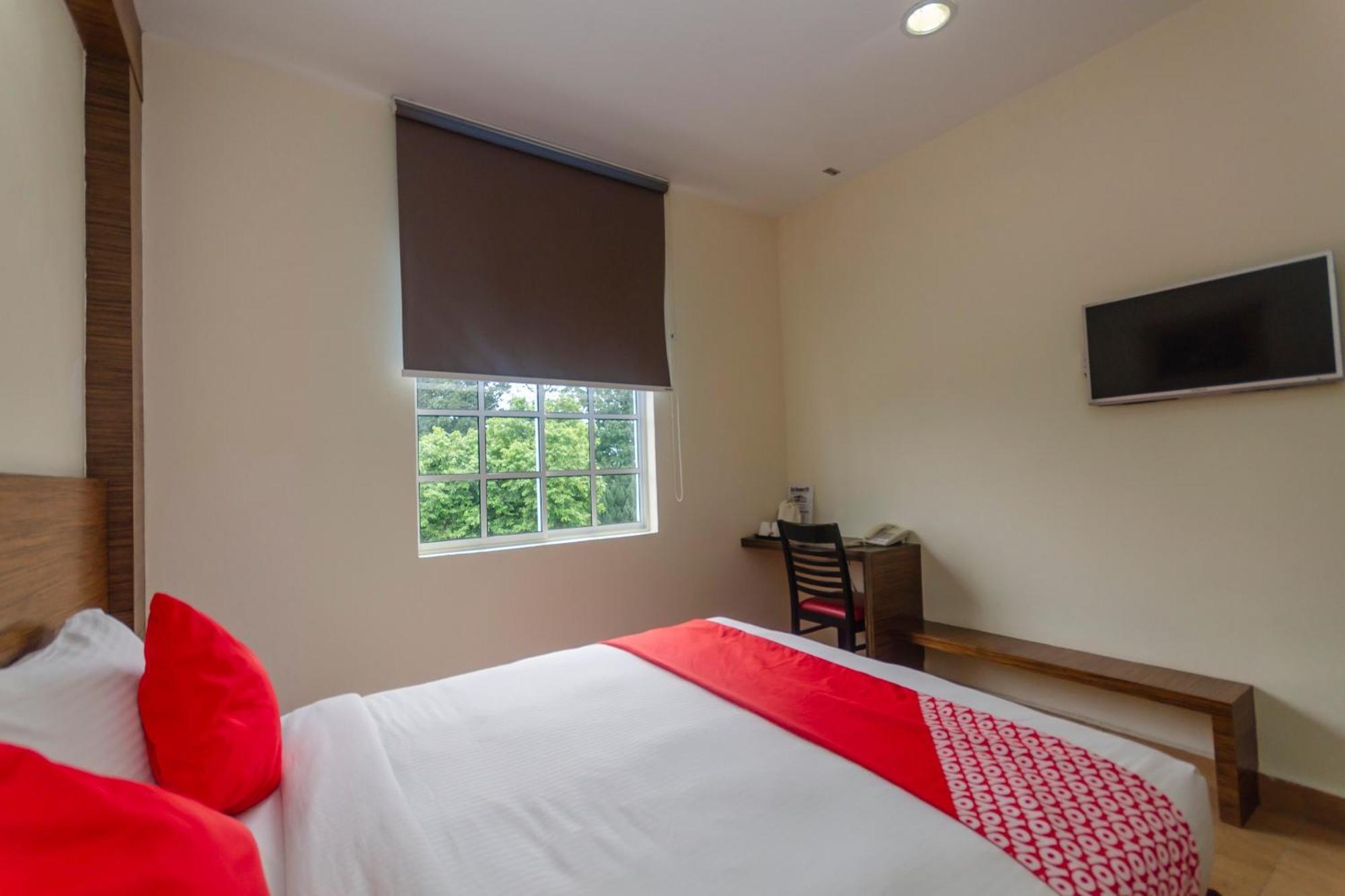 ג'והור בהרו Super Oyo 596 The Vintage Hotel מראה חיצוני תמונה