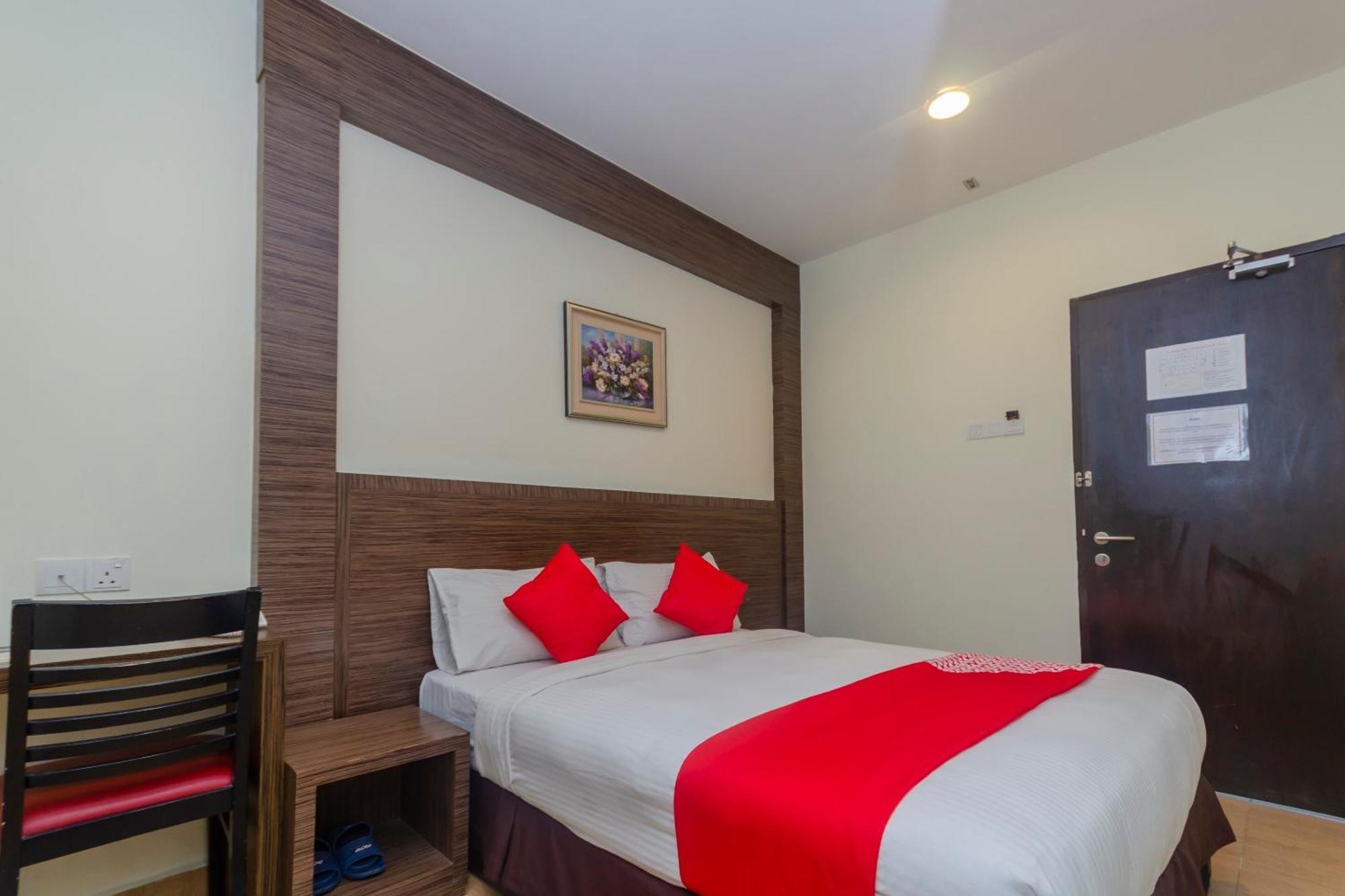 ג'והור בהרו Super Oyo 596 The Vintage Hotel מראה חיצוני תמונה