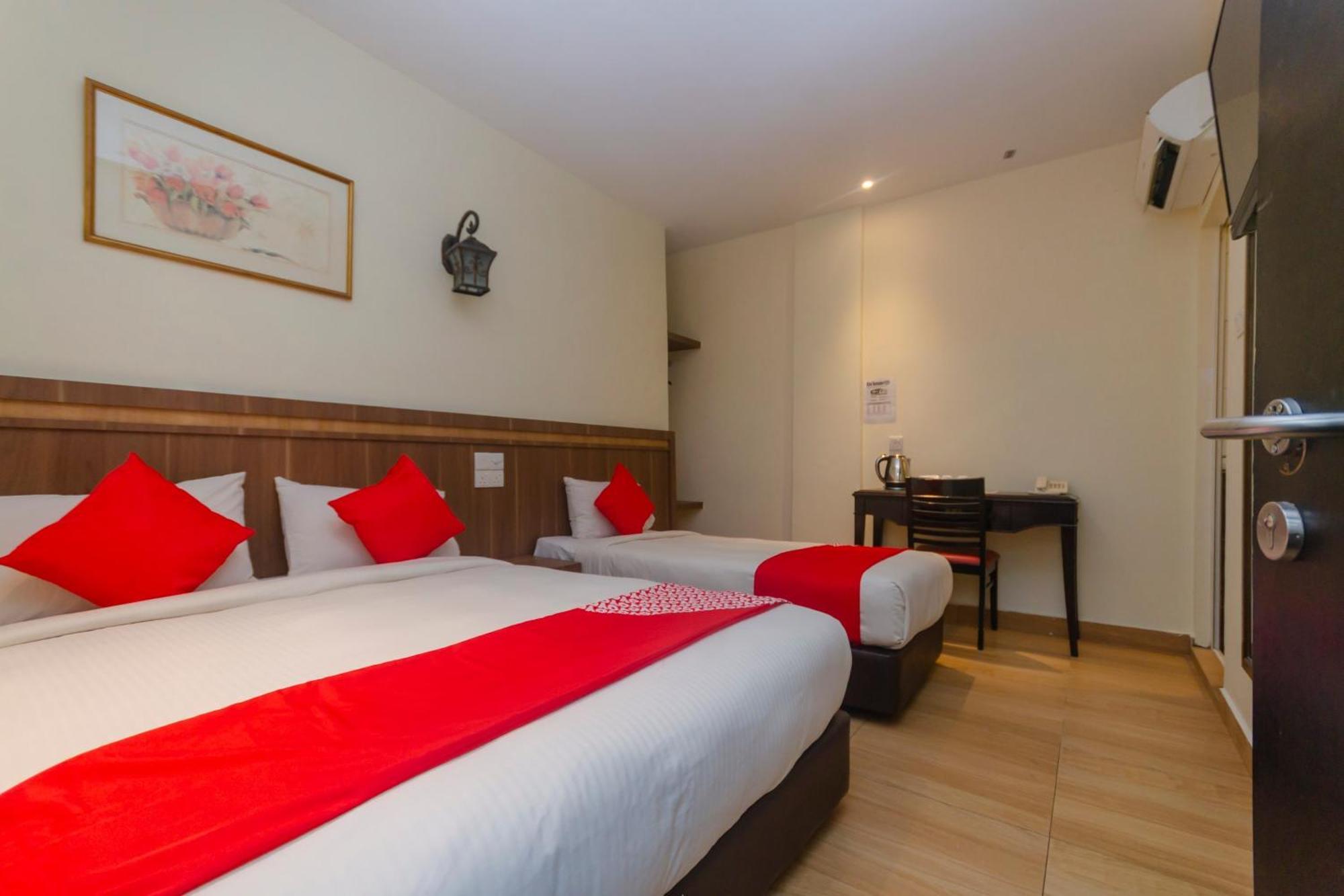 ג'והור בהרו Super Oyo 596 The Vintage Hotel מראה חיצוני תמונה