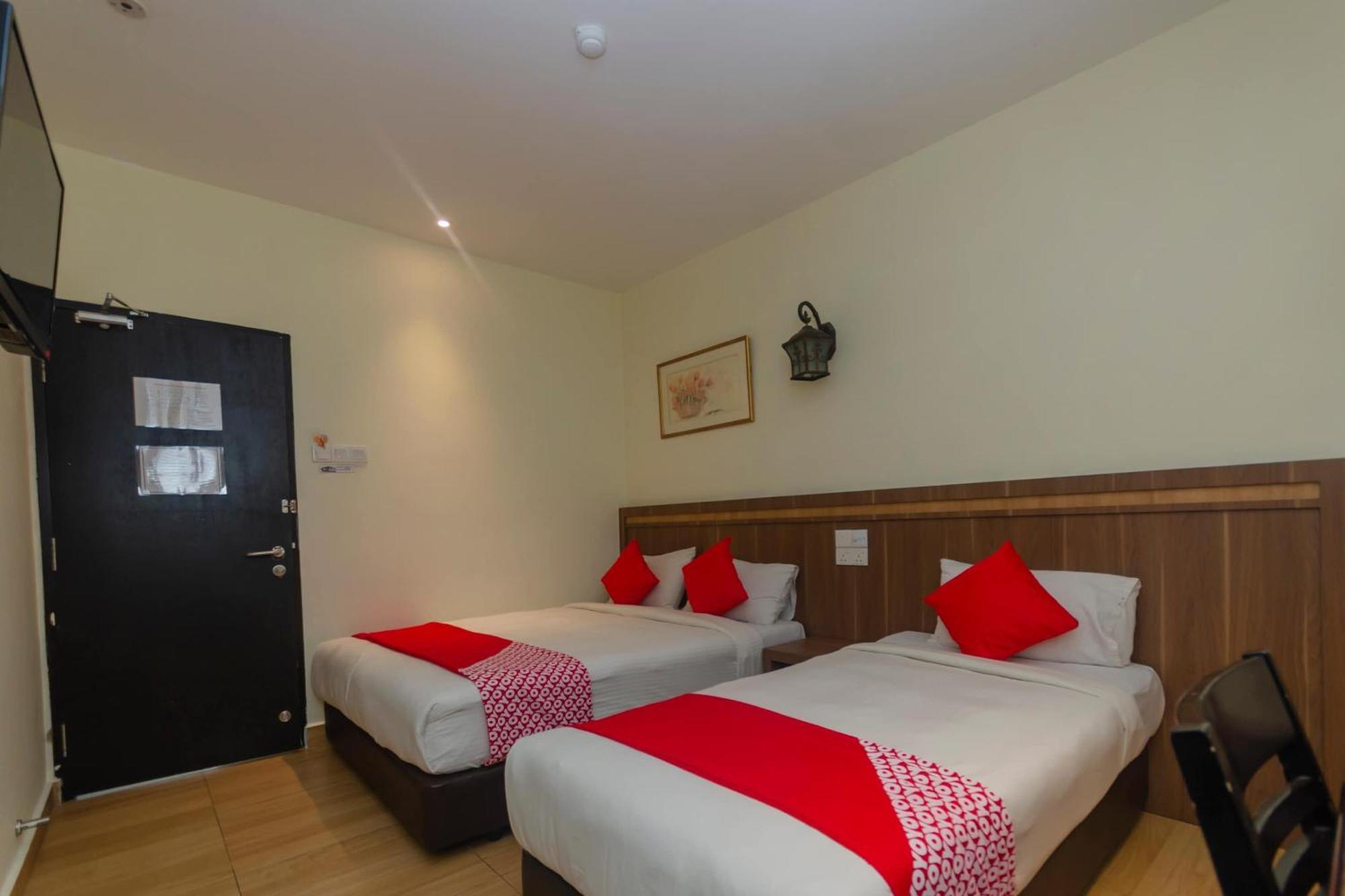 ג'והור בהרו Super Oyo 596 The Vintage Hotel מראה חיצוני תמונה