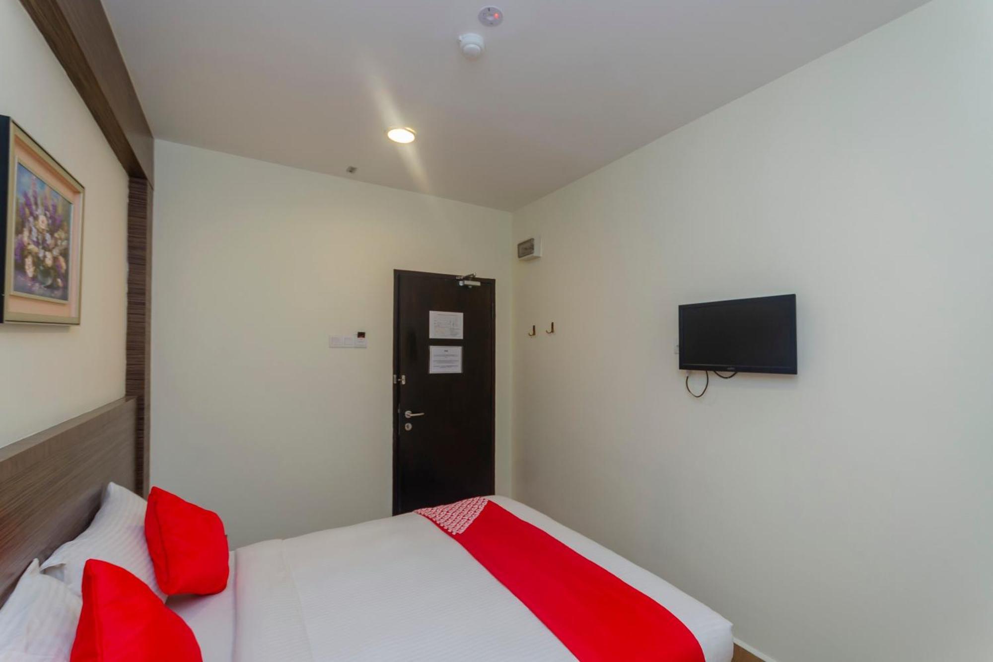 ג'והור בהרו Super Oyo 596 The Vintage Hotel מראה חיצוני תמונה
