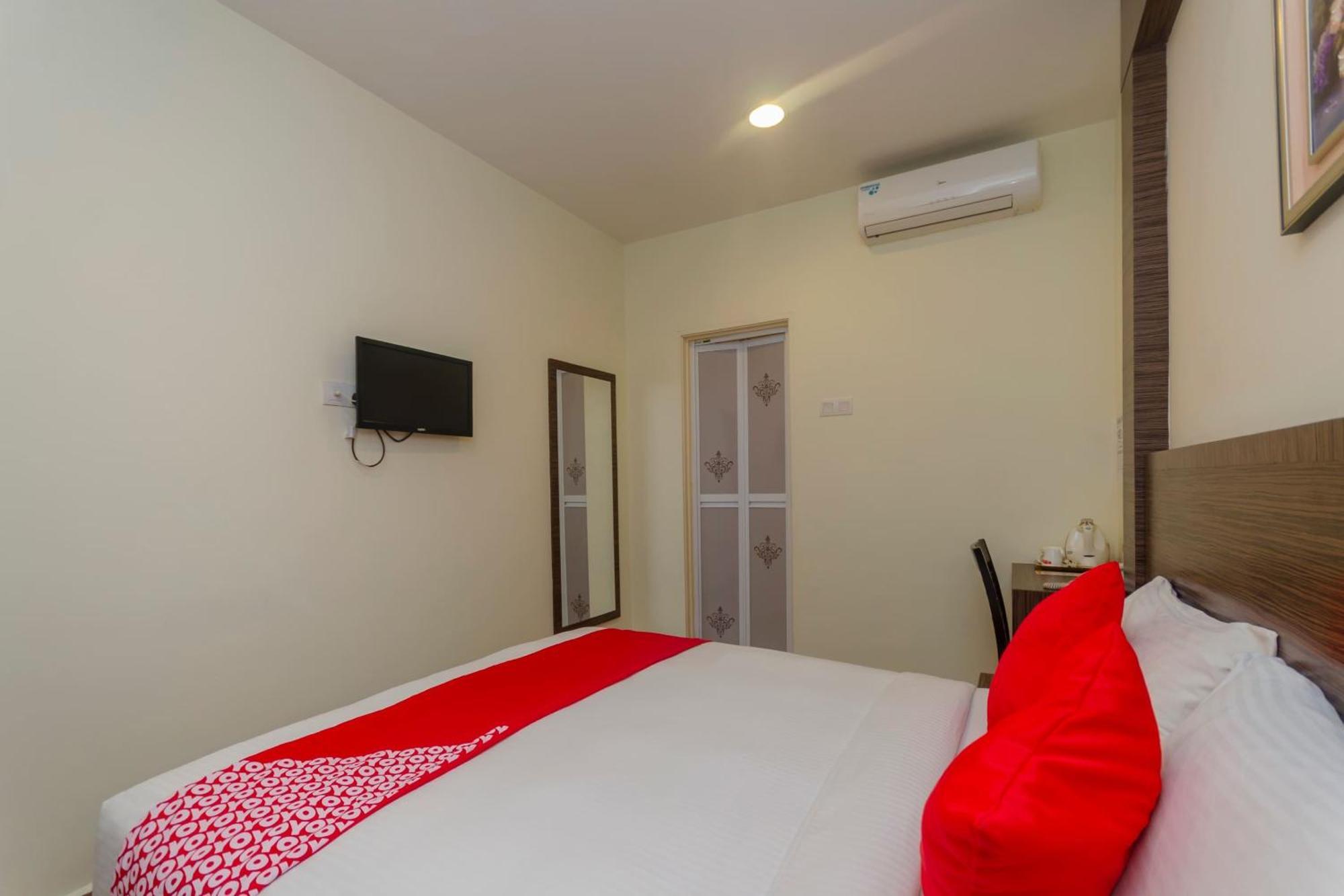 ג'והור בהרו Super Oyo 596 The Vintage Hotel מראה חיצוני תמונה