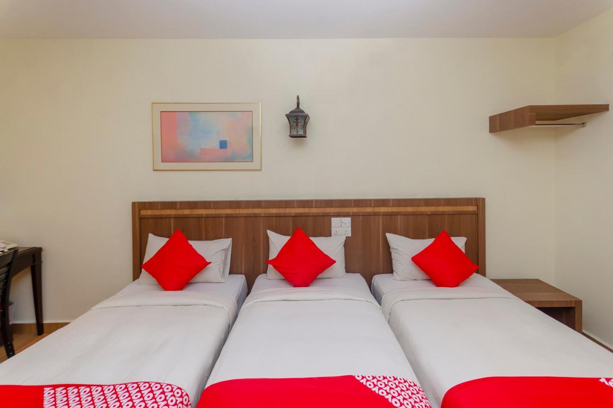 ג'והור בהרו Super Oyo 596 The Vintage Hotel מראה חיצוני תמונה