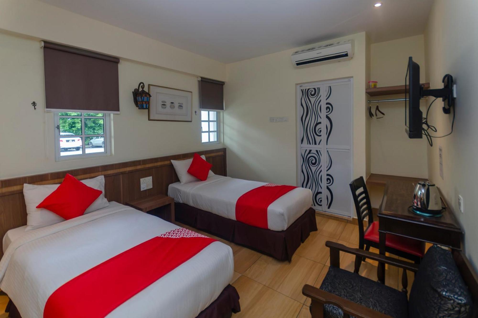 ג'והור בהרו Super Oyo 596 The Vintage Hotel מראה חיצוני תמונה