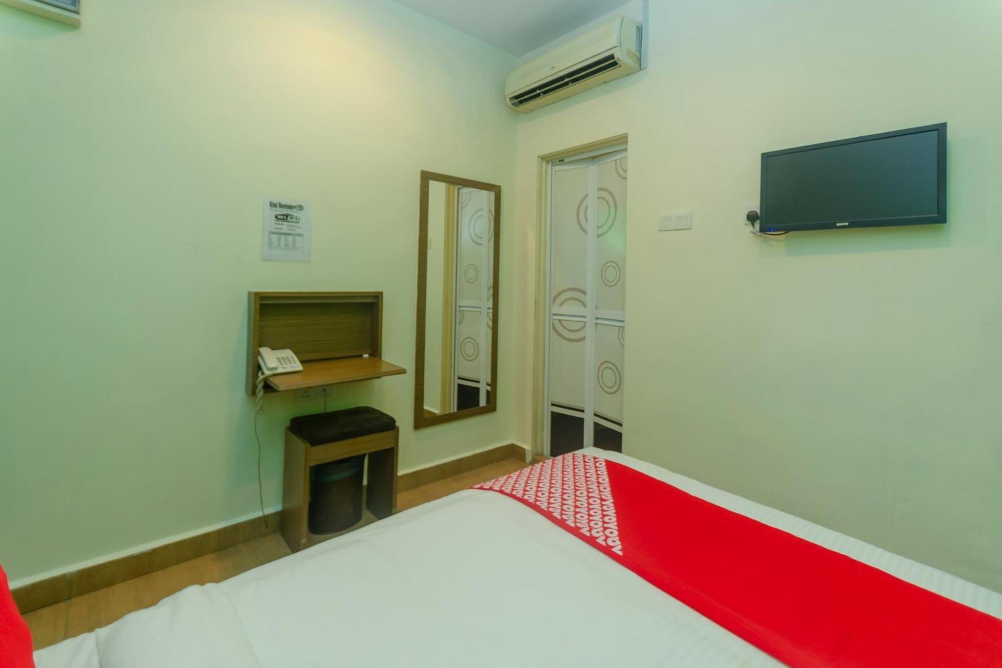 ג'והור בהרו Super Oyo 596 The Vintage Hotel מראה חיצוני תמונה