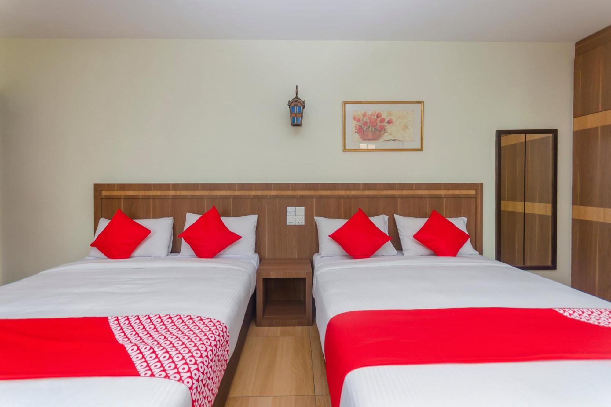 ג'והור בהרו Super Oyo 596 The Vintage Hotel מראה חיצוני תמונה