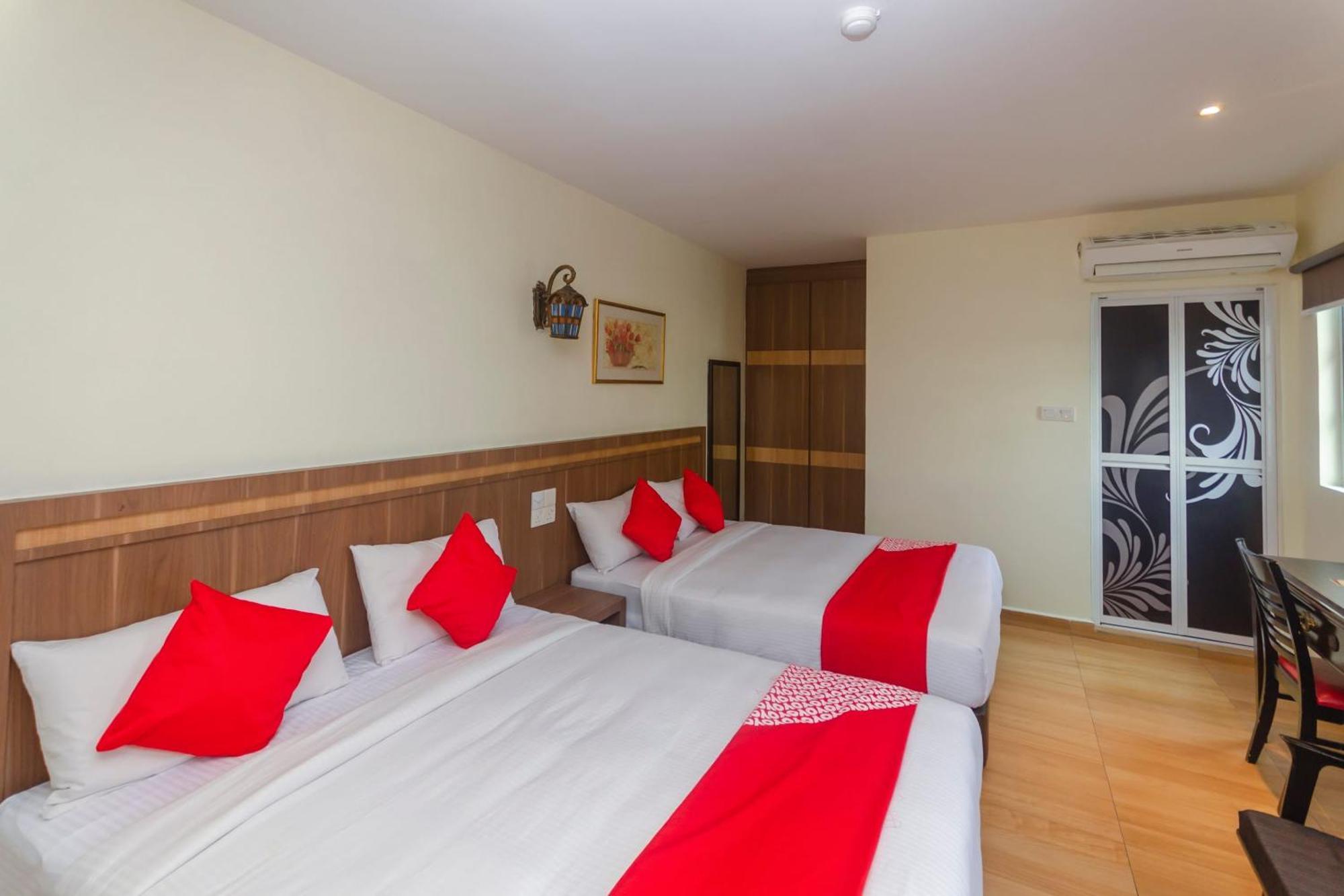 ג'והור בהרו Super Oyo 596 The Vintage Hotel מראה חיצוני תמונה